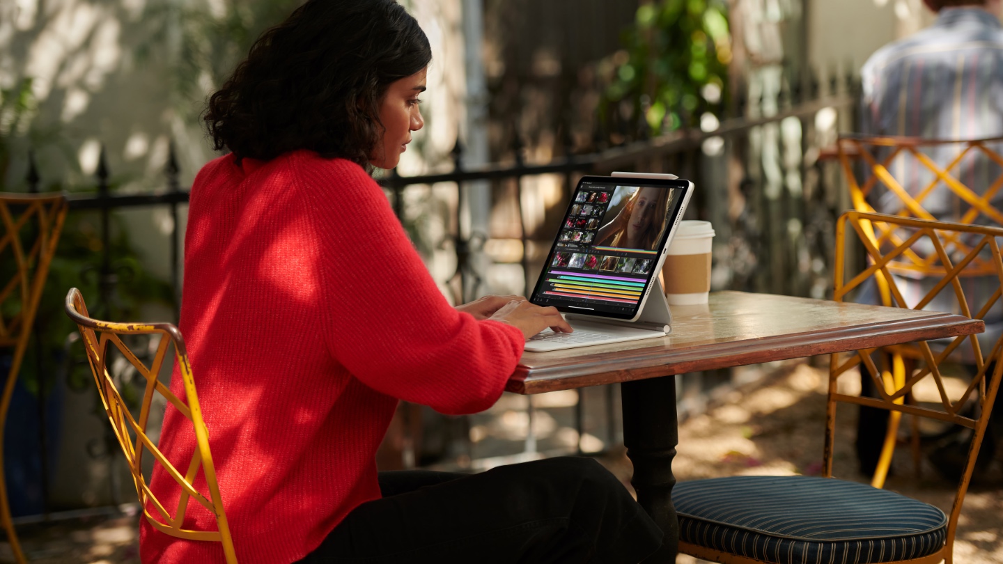 New iPad Pro M1 | 12.9-inch Liquid Retina XDR displ New iPad Pro M1 | 12.9-inch Liquid Retina XDR displ